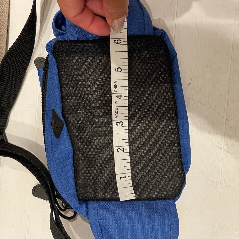 𝅺fanny Pack, 3 Zippered Compartments Adjustable Waist Sport Fanny Pack Bag - Picture 9 of 10